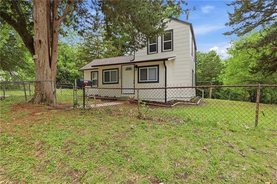 1530 S Harvard Avenue, Independence, MO 64052 - #2