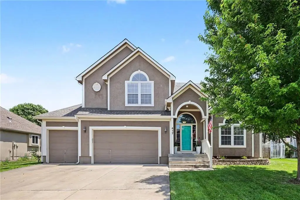 417 S Lakeshore Drive, Raymore, MO 64083 - #1
