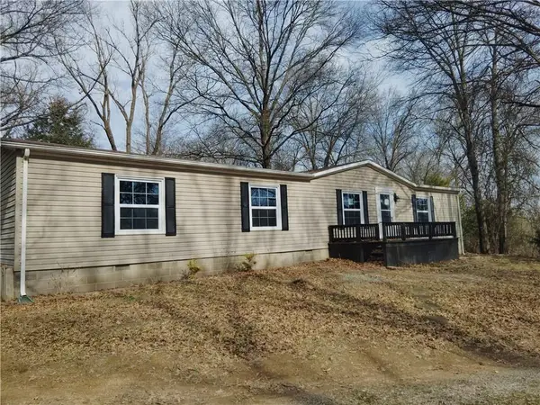 515 S 270th Street, Pittsburg, KS 66762