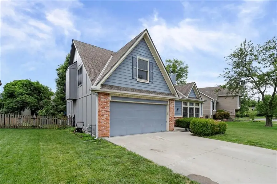 6413 Anderson Street, Shawnee, KS 66226 - #3