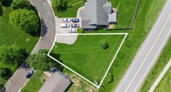 1212 Frankin Drive, Weston, MO 64098