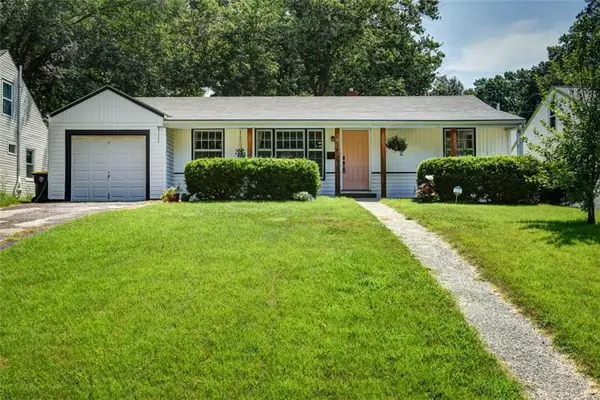 7625 Locust Street, Kansas City, MO 64131