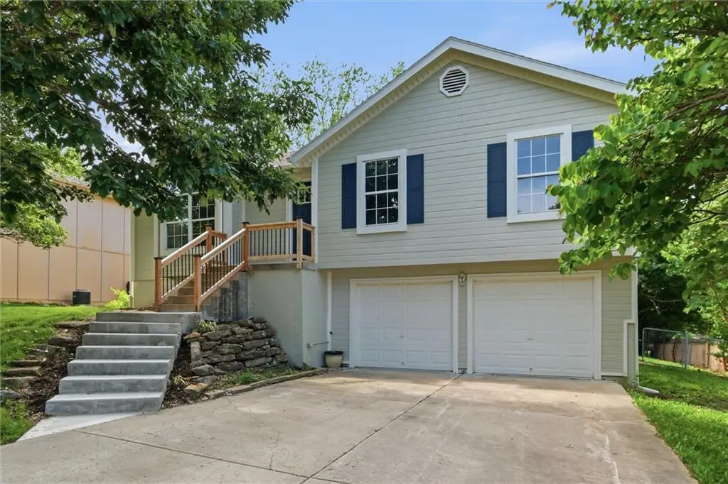 1611 Stasi Avenue, Raymore, MO 64083 - #1