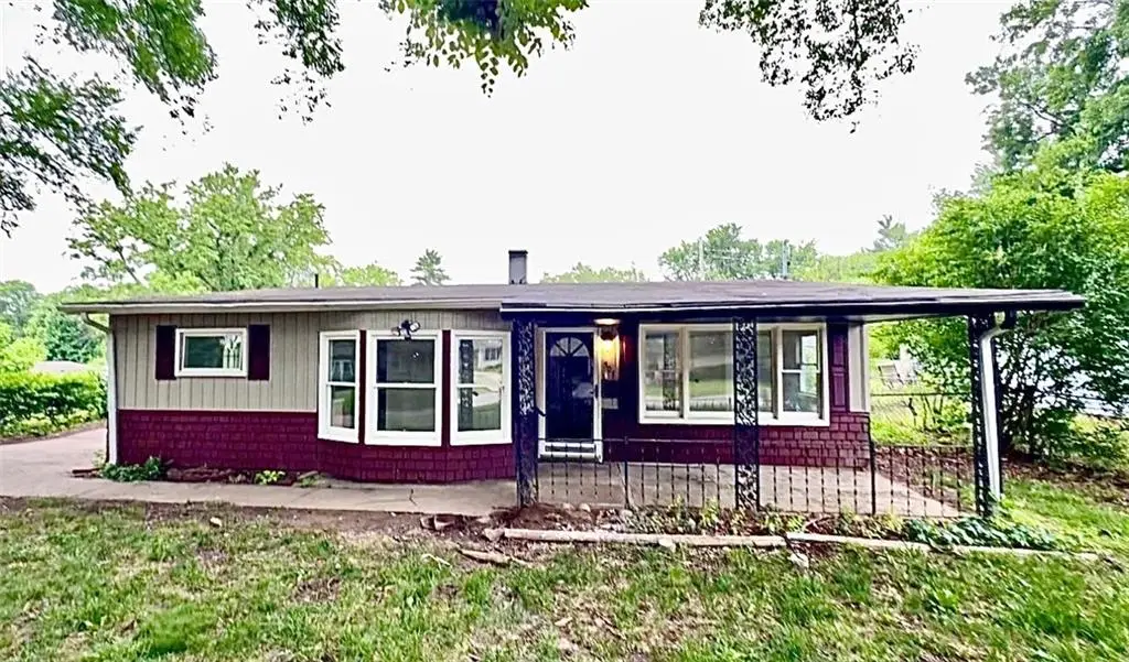 501 Orchard Lane, Saint Joseph, MO 64501 - #1