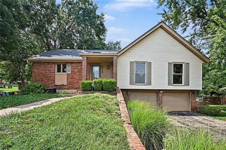 6918 Marion Drive, Shawnee, KS 66218 - #2