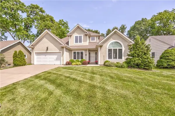 6424 W 100th Terrace, Overland Park, KS 66212