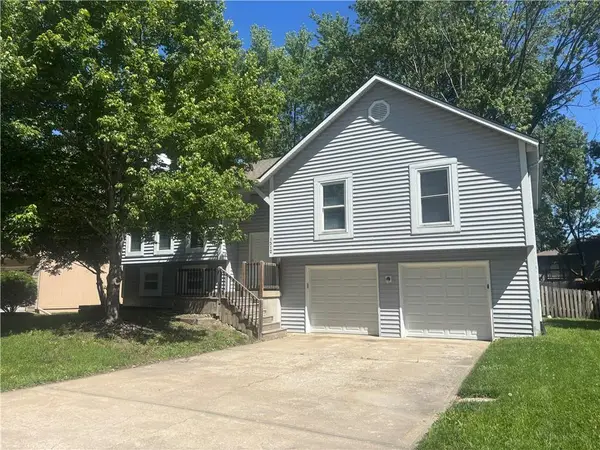 1312 E 153rd Street, Olathe, KS 66062