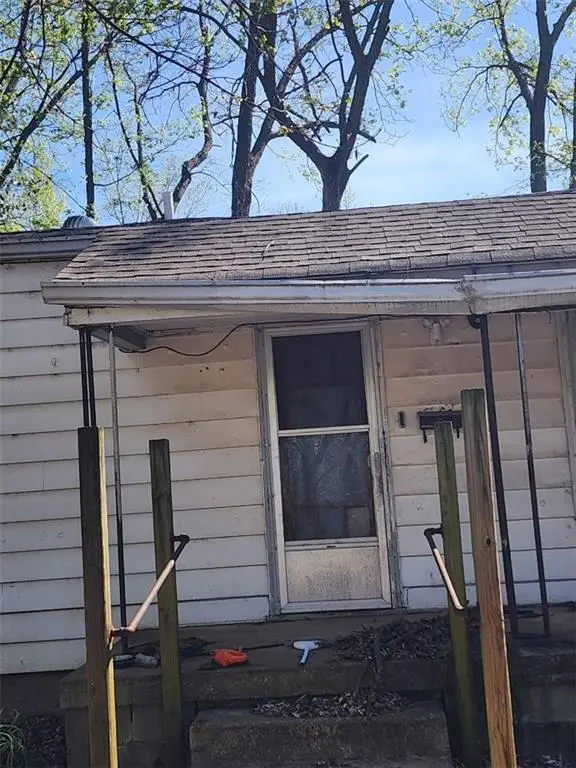23 N Holbrook Street, Fort Scott, KS 66701 - #2