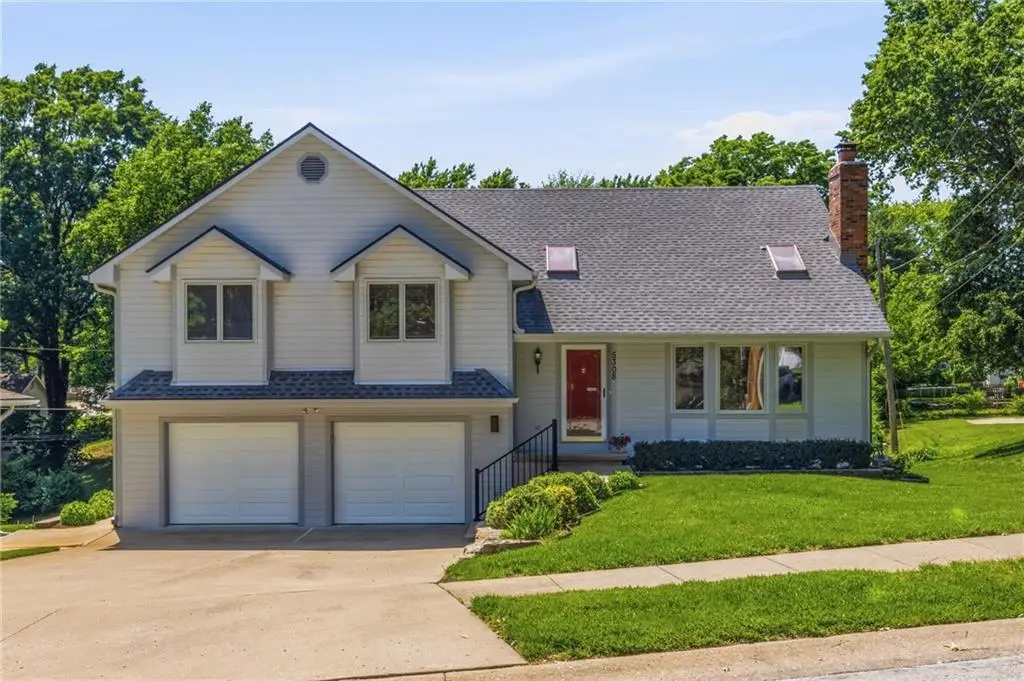 5308 N Wyandotte Street, Gladstone, MO 64118 - #1