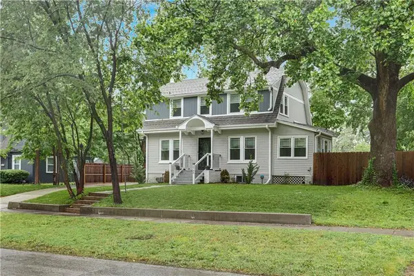 1705 SW Walnut Street, Blue Springs, MO 64015