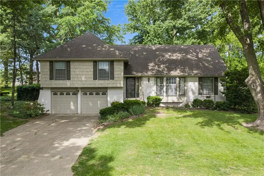 1705 N 1st Street, Blue Springs, MO 64014 - #1
