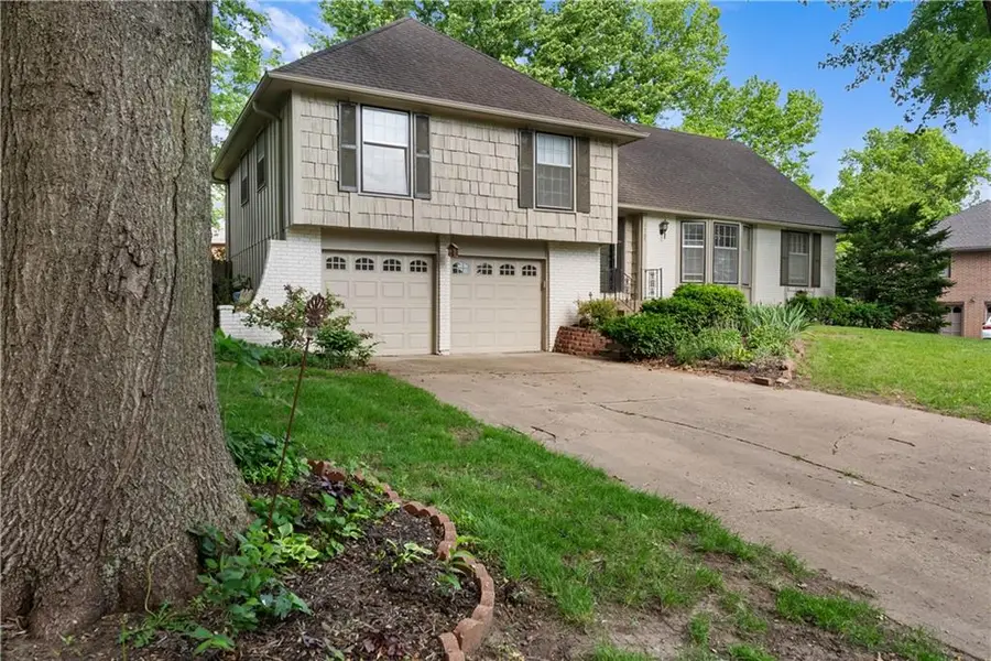 1705 N 1st Street, Blue Springs, MO 64014 - #2