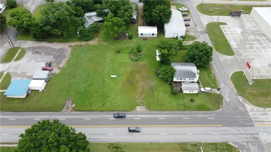 209 & 0000 S Mcgee Street, Caney, KS 67333 - #2