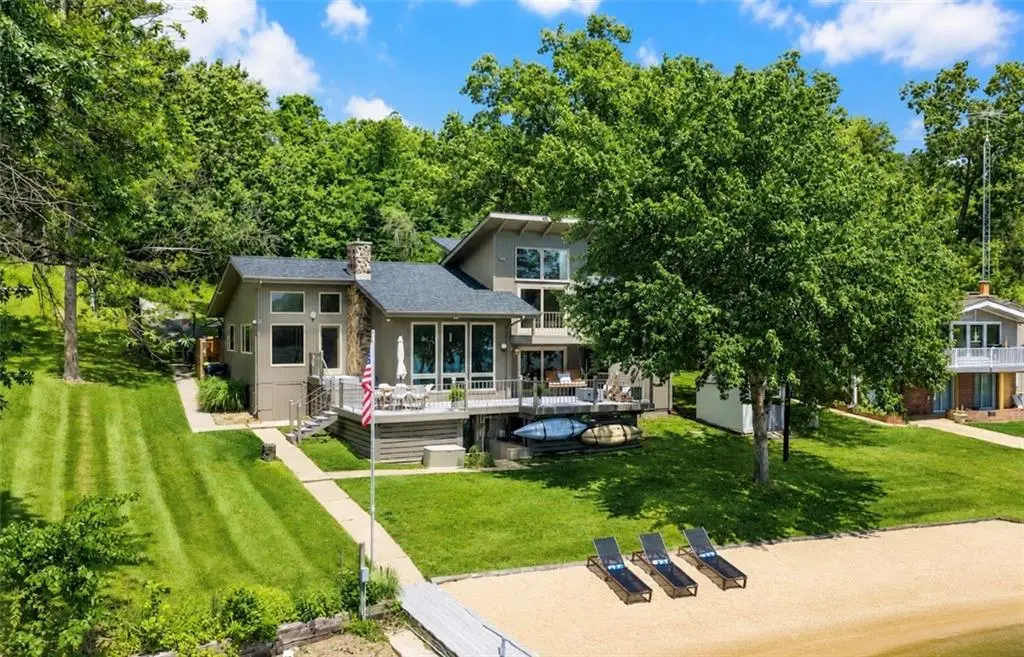 1060 Fowlers Point, Camdenton, MO 65020 - #1