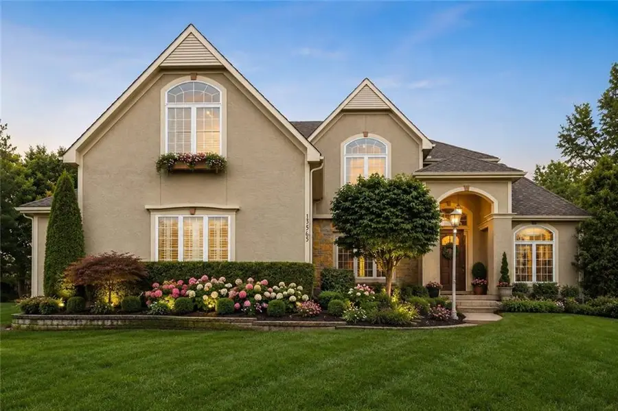 15565 S Gallery Street, Olathe, KS 66062 - #2