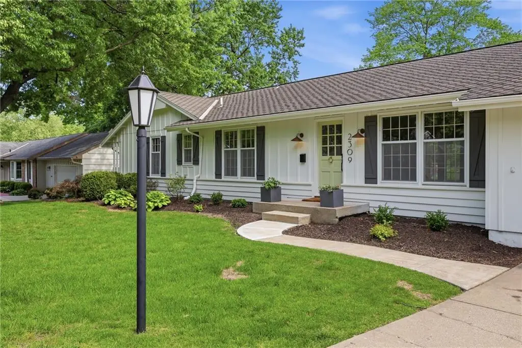 2309 W 104th Street, Leawood, KS 66206 - #1