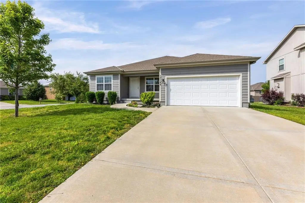 17186 S Pratt Street, Gardner, KS 66030 - #1