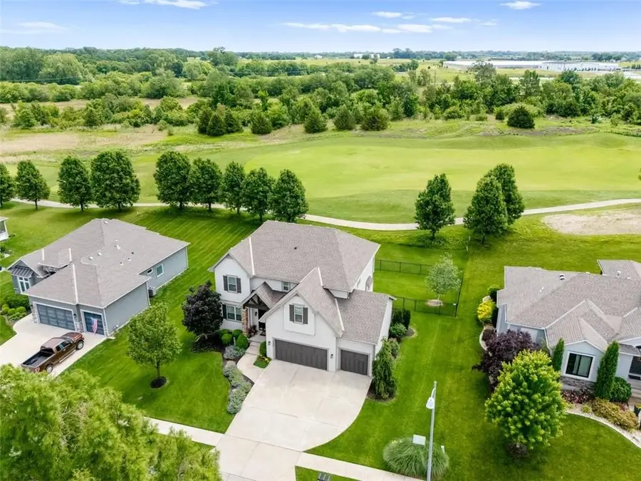 4209 N 141st Street, Basehor, KS 66007 - #2