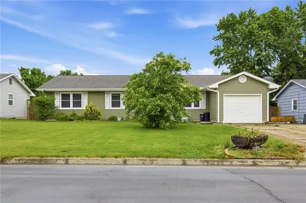 506 South Drive, Marshall, MO 65340