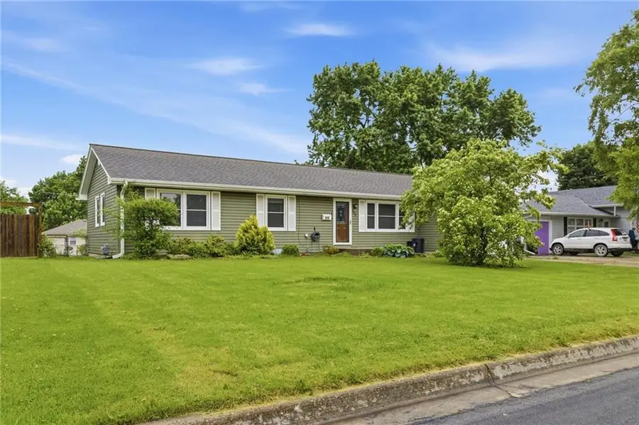 506 South Drive, Marshall, MO 65340 - #3