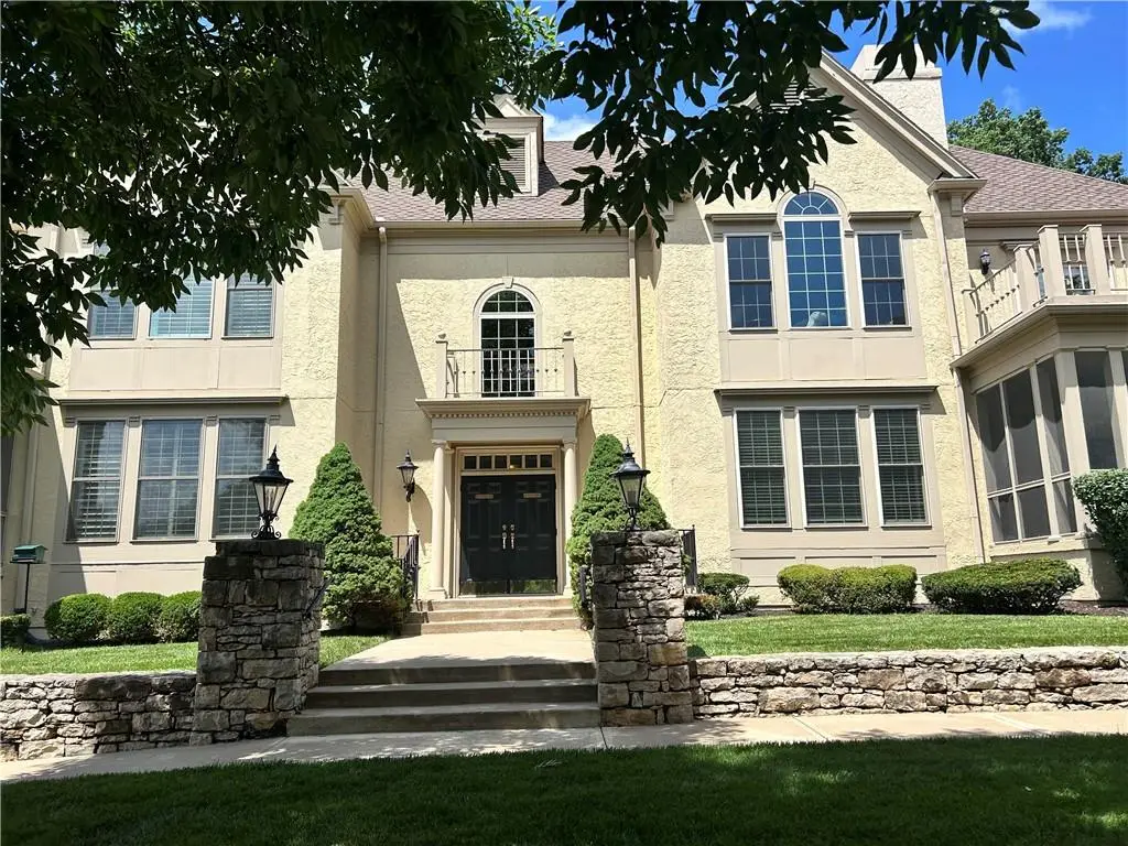 3952 Shawnee Mission Parkway, Fairway, KS 66205 - #1