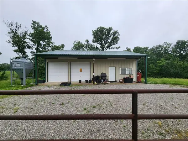 10909 7 Highway, Clinton, MO 64735