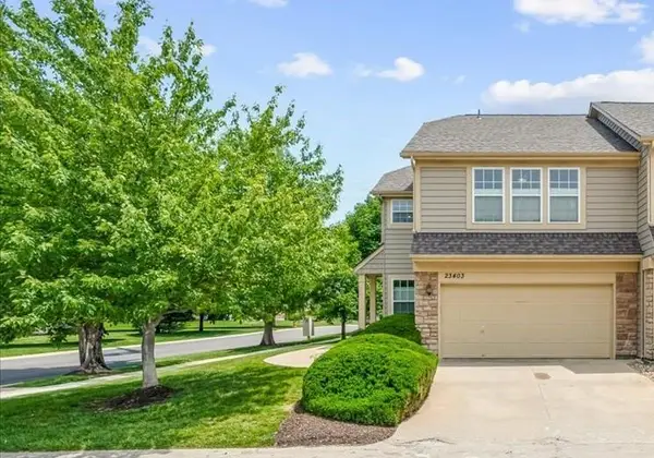 23403 W 89th Terrace, Lenexa, KS 66227