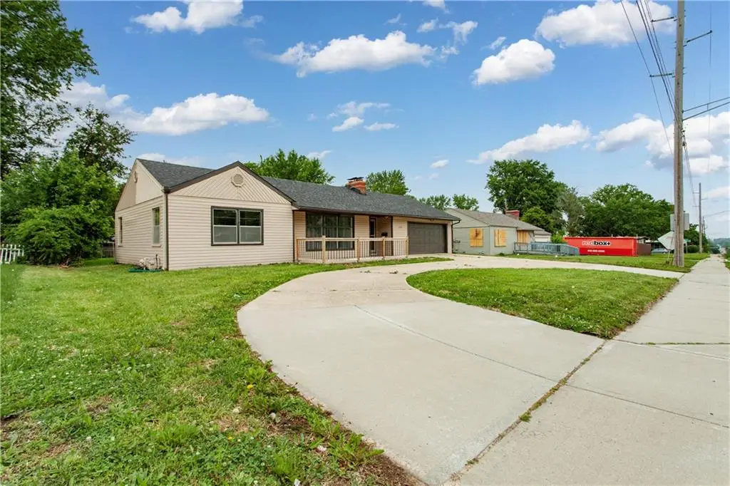 3710 S Sterling Avenue, Independence, MO 64052 - #1