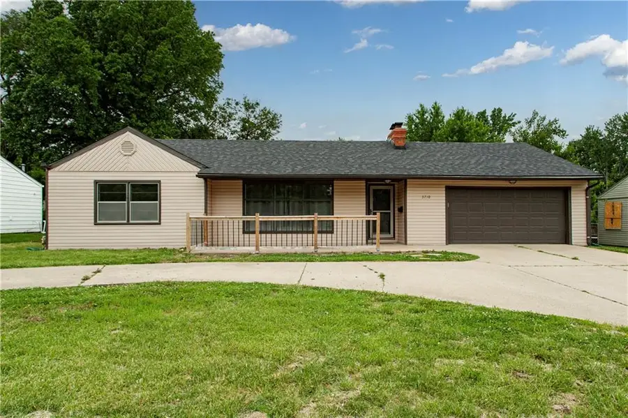 3710 S Sterling Avenue, Independence, MO 64052 - #2