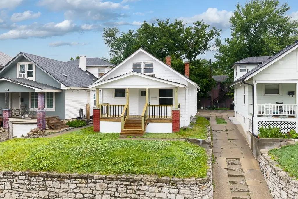 1912 Park Drive, Kansas City, KS 66102 - #1