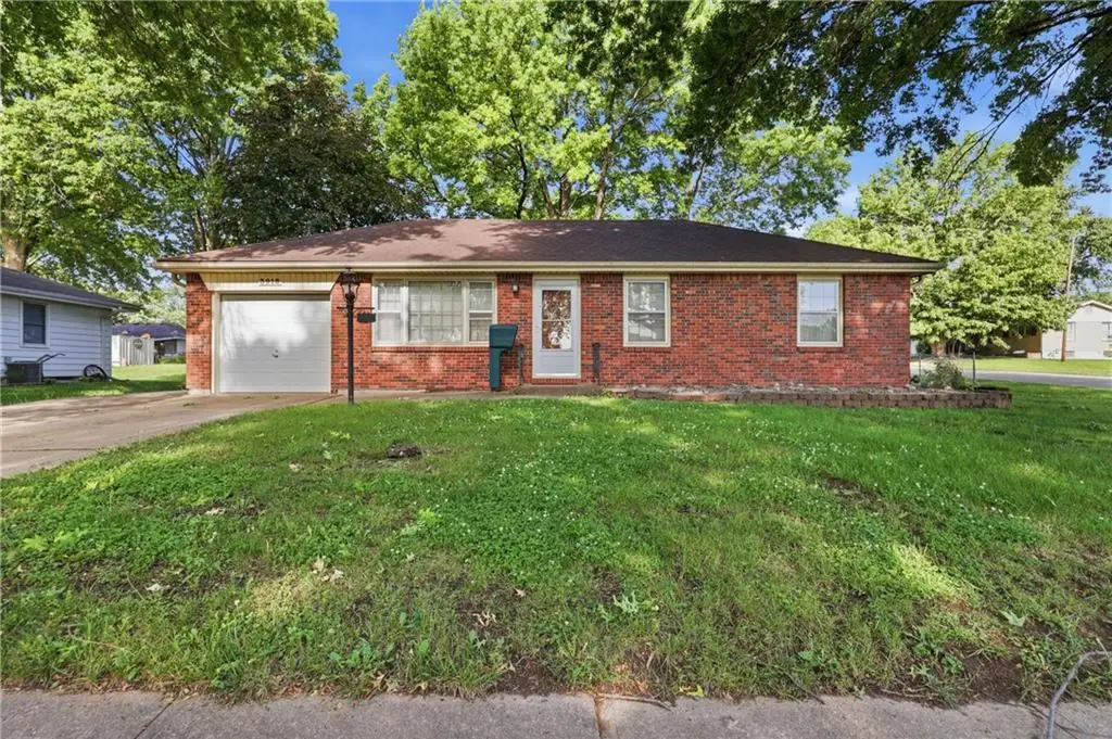 3918 S Main Street, Independence, MO 64055 - #1