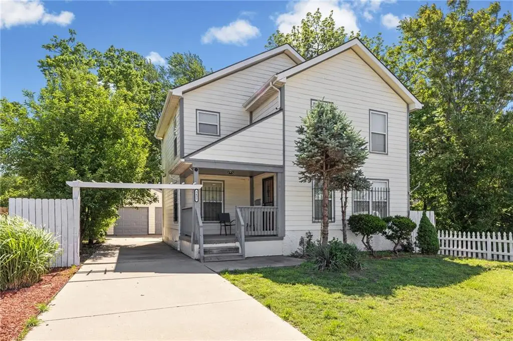 3435 Euclid Avenue, Kansas City, MO 64109 - #1