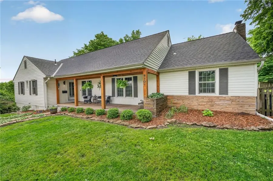 9501 Madison Avenue, Kansas City, MO 64114 - #3