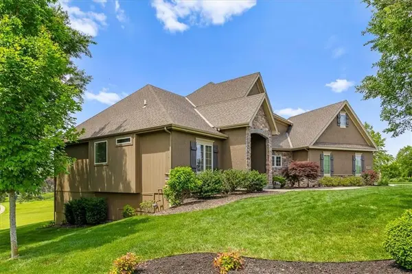 11775 NW 81st Street, Parkville, MO 64152