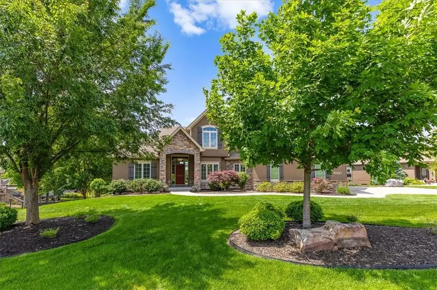 11775 NW 81st Street, Parkville, MO 64152 - #3