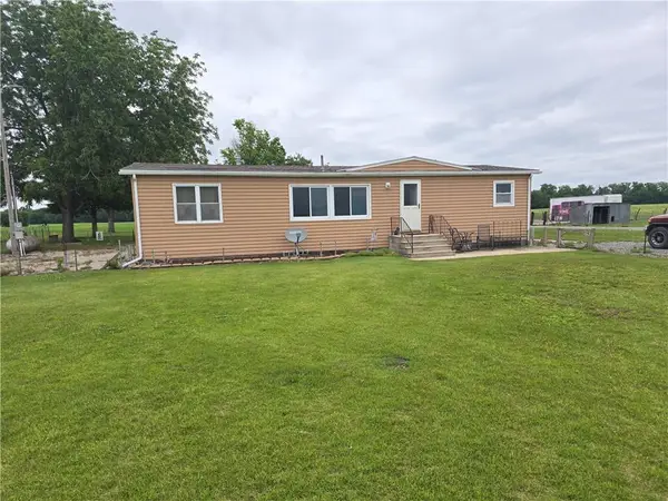1922 N 1550 Road, Eudora, KS 66025