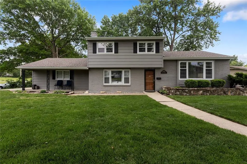 6411 N Highland Avenue, Gladstone, MO 64118 - #1