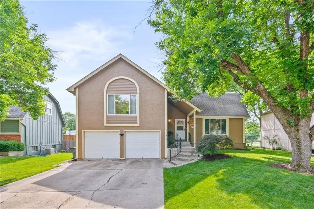 1428 S Scarborough Street, Olathe, KS 66062 - #1