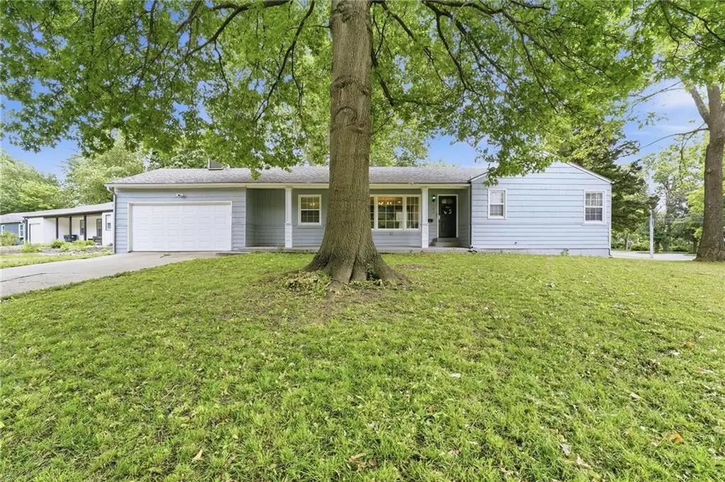 701 E 77th Street, Kansas City, MO 64131 - #1