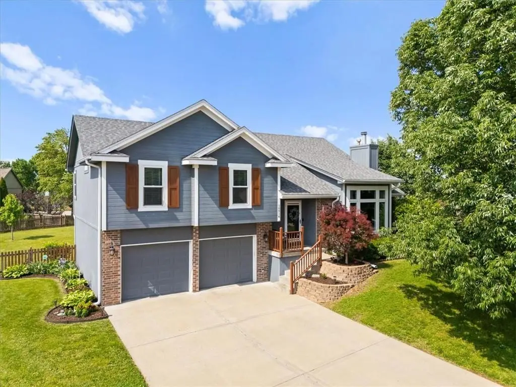 10914 N Laurel Court, Kansas City, MO 64157 - #1