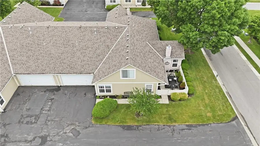 11320 S Pflumm Road, Olathe, KS 66215 - #3