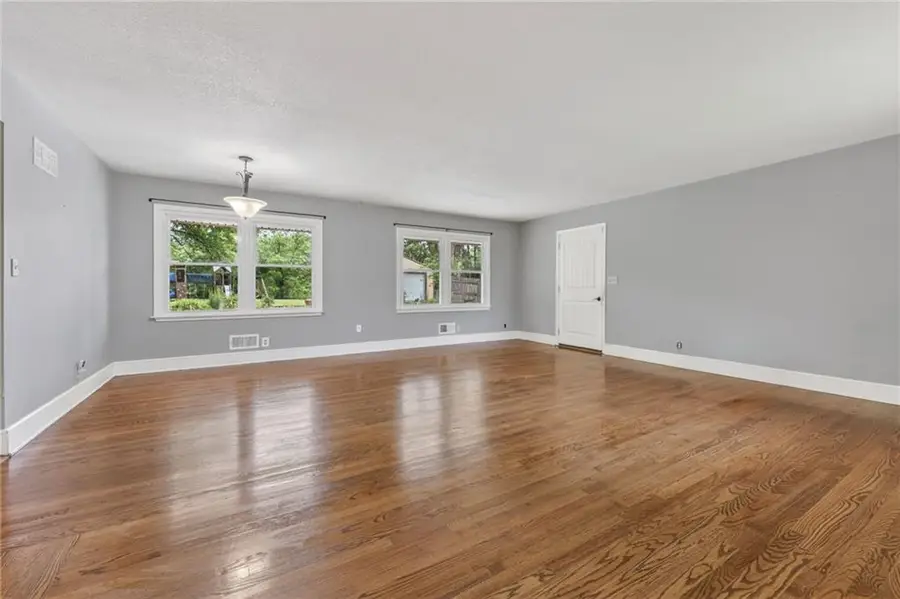 203 S Titus Avenue, Excelsior Springs, MO 64024 - #2