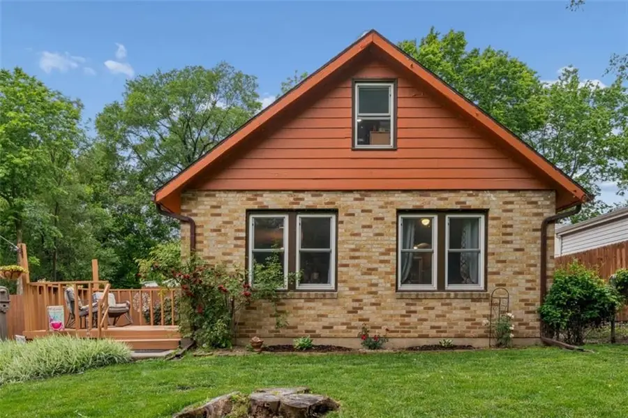 1102 S Leslie Avenue, Independence, MO 64050 - #2