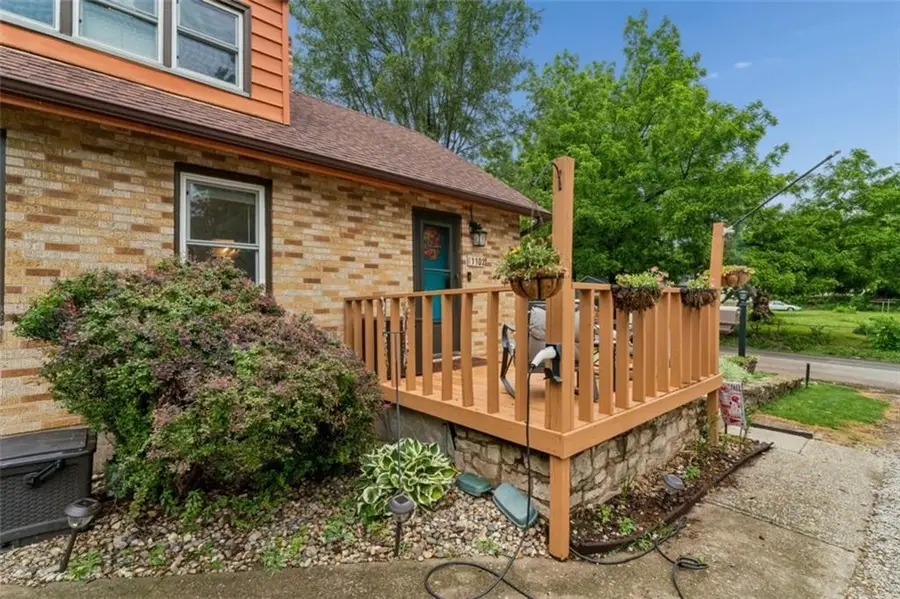 1102 S Leslie Avenue, Independence, MO 64050 - #3