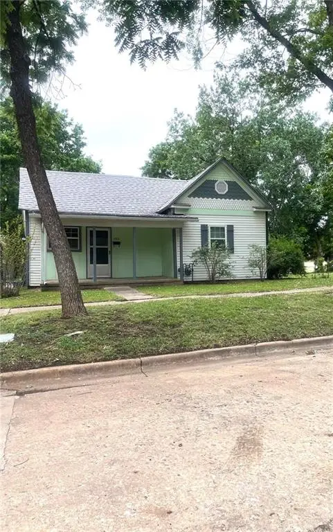 1015-1017 N 6th Street, Independence, KS 67301 - #1