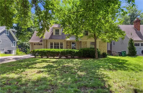 5325 Norwood Street, Fairway, KS 66205