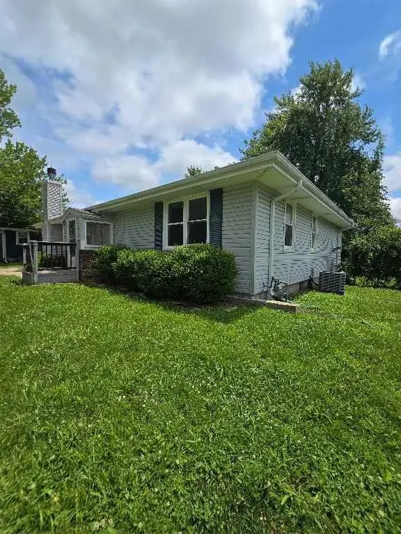 109 E Joy Street, Harrisonville, MO 64701 - #2