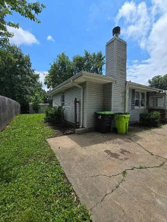 109 E Joy Street, Harrisonville, MO 64701 - #3