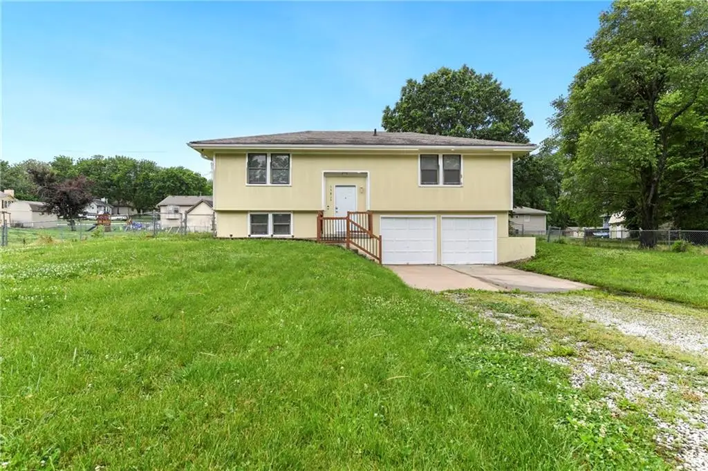 15810 Valentine Street, Belton, MO 64012 - #1