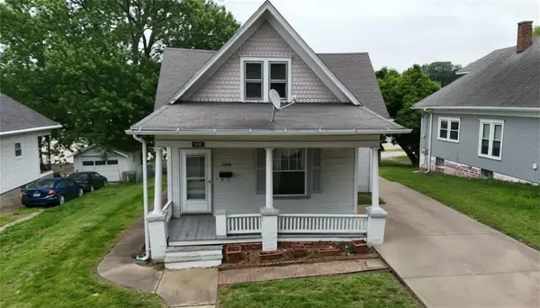 1319 S 22nd Street, St Joseph, MO 64507